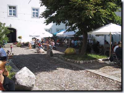 Der Schlossbiergarten im Innenhof